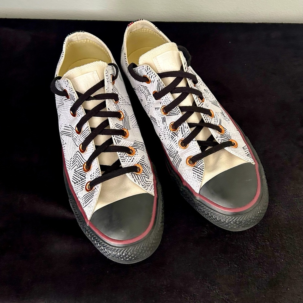 *NIB* Converse All⭐️ “Blank Canvas” Custom Low Tops- New w/ Box!